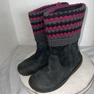 Keen Black Suede Knit Cuff Flat Waterproof Boots Grey Pink Womens Size 7